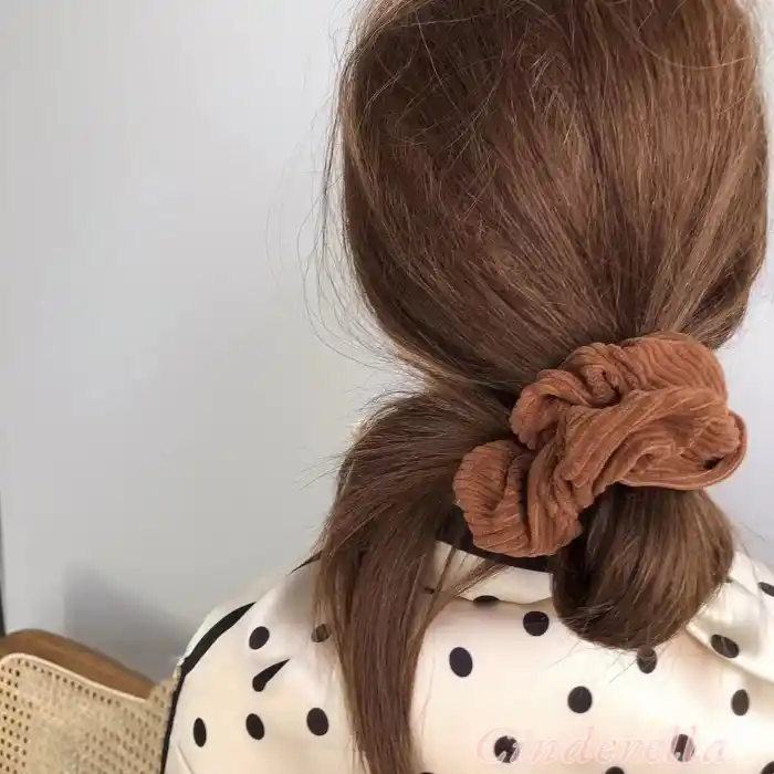 Pamuklu Yumuşak Kumaş Kadın Büyük Scrunchie Toka Açık Kahve - Rahat Simit Lastik Saç Tokası