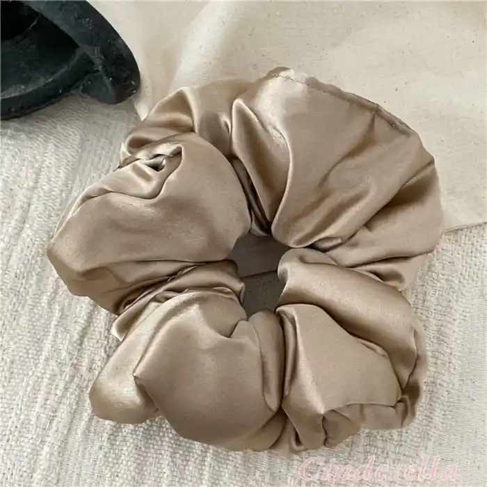 Yumuşak Saten Büyük Boy Pillow Scrunchie Toka Bej - Rahat Geniş Esnek Simit Lastikli Saç Tokası