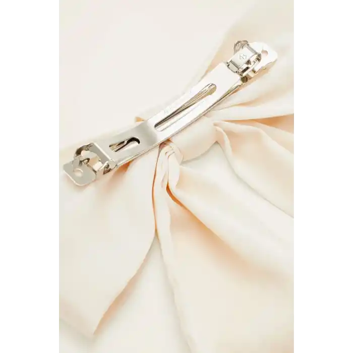 Zarif Kadın Büyük Otomatik Saten Fiyonk Toka Bej Renkli - Kurdeleli Fiyonklu Klipsli Saç Tokası