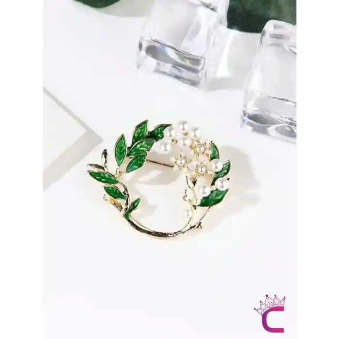 Zarif Yeşil Yapraklı İncili Çiçekli Kadın Çelenk Broş - Hediyelik Elbise Ceket Yaka İğnesi Rozeti