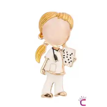 Kadın Doktor Broş - Hediyelik Takı Aksesuar Charm Çanta Süsü Ceket Yaka İğnesi Rozeti Meslek Broşu