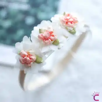 Zarif Çiçekli Yumuşak Kız Bebek Bandana Krem Beyaz Tonlu - Hediyelik Doğum Günü Tokası Saç Bandı