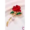 Kırmızı Gül Tasarım İncili Taşlı Kadın Broş - Sevgiliye Eşe Hediyelik Elbise Ceket Yaka İğnesi Broşu