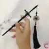 Sallantılı Siyah Püsküllü Kılıç Tasarım Metal Saç Topuz Tokası 20cm - Boho Gotik Çubuk Topuz Toka
