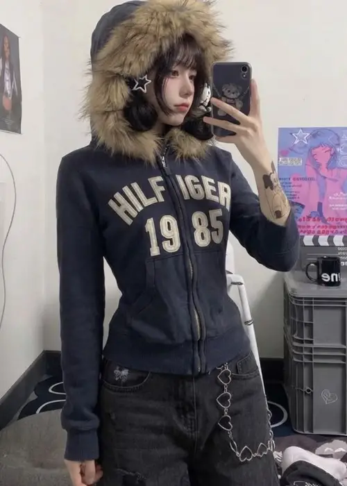 Lacivert Hilfiger 1985 Kürk Detaylı Y2K Kapüşonlu Crop Hırka