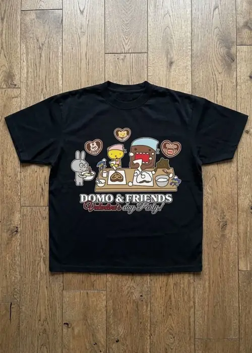 Siyah Anime Domo & Friends Valentines Day Party Unisex T-Shirt