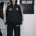 Korn Nakışlı Logolu Çizgili Siyah Ceket