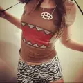 Kahverengi Domo Kun Y2K Kısa Kollu Crop