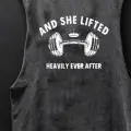 And She Lıfted Baskılı Unisex Oversize Yıkamalı Atlet