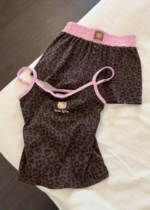 Leopar Kiss Kahverengi Hello Kitty Alt Üst Takım