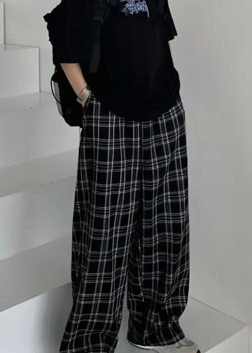 Siyah Gri Ekoseli Eşofman