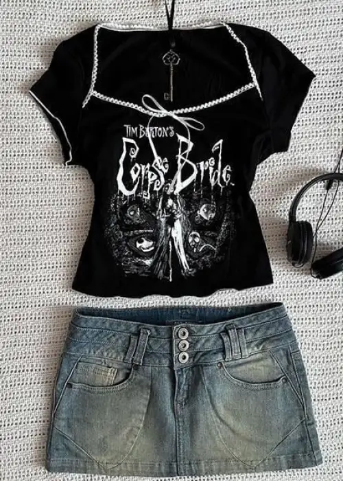 Siyah Corpse Bride Dikiş Detaylı Kurdeleli Kısa Kollu Crop