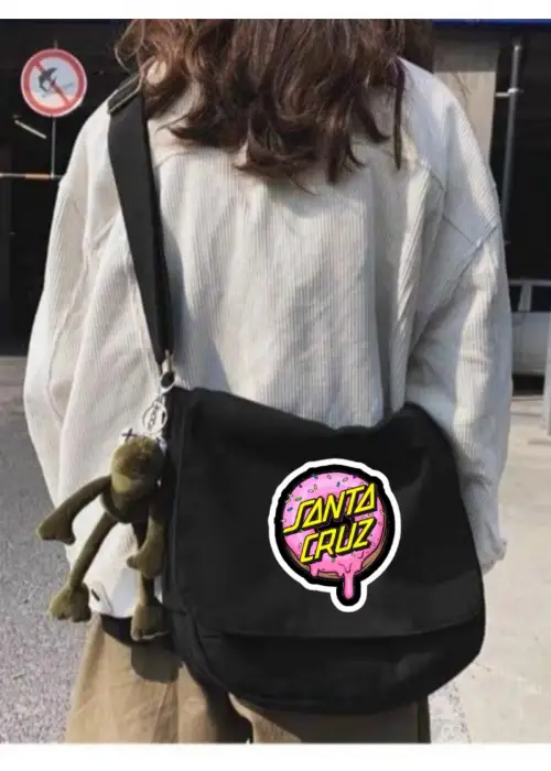 Siyah Pembe Donat Santa Cruz Baskılı Unisex Askılı Postacı Çanta