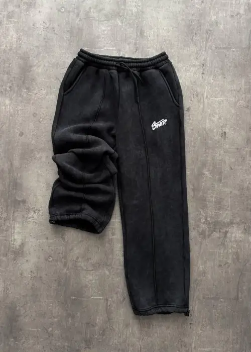 Siyah Yıkamalı Swd Nakışlı Şardonlu Eşofman Altı