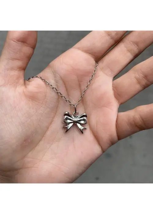 Kurdele Detaylı Silver Kolye