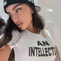 Beyaz An Intellectual Baskılı Crop