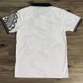 Beyaz Kitty Madrid Forma Dragon Jersey Siyah Düğmeli Yaka T-shirt