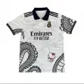 Beyaz Kitty Madrid Forma Dragon Jersey Siyah Düğmeli Yaka T-shirt