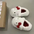 Hello Kitty Yumuşak Tüylü Peluş Panduf Terlik