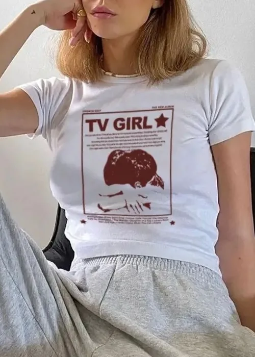 Beyaz Y2K TV Girl Crop
