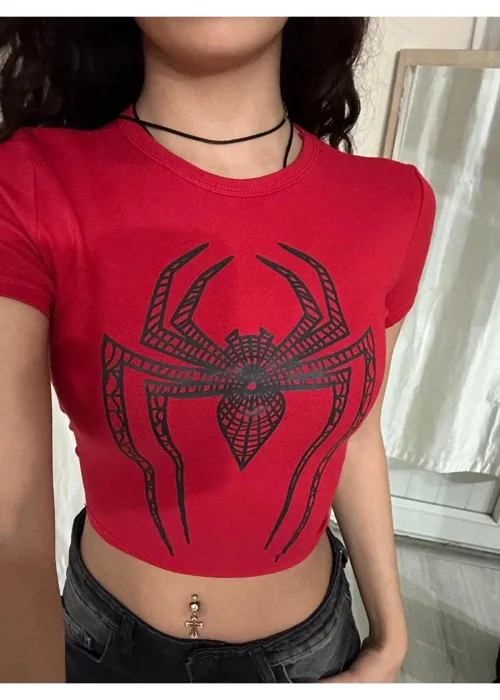 Kırmızı Spider Baskılı Kadın Crop Body