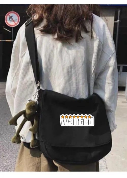 Siyah GTA Wanted Baskılı Unisex Askılı Postacı Çanta
