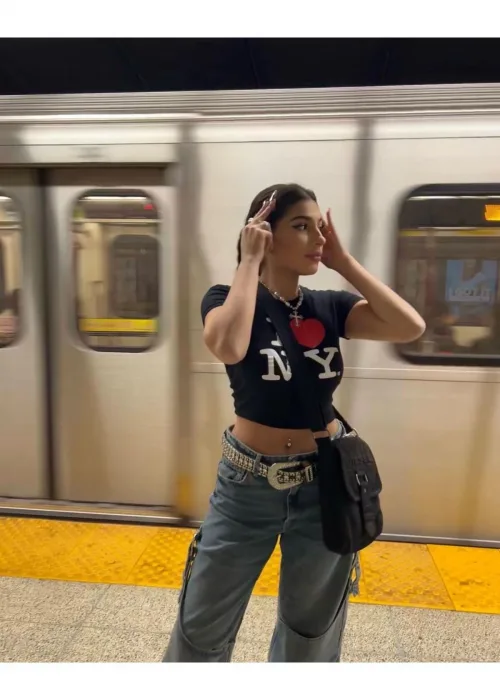 Siyah I Love NY Beyaz Yazılı Detail Bluz Body Crop Top