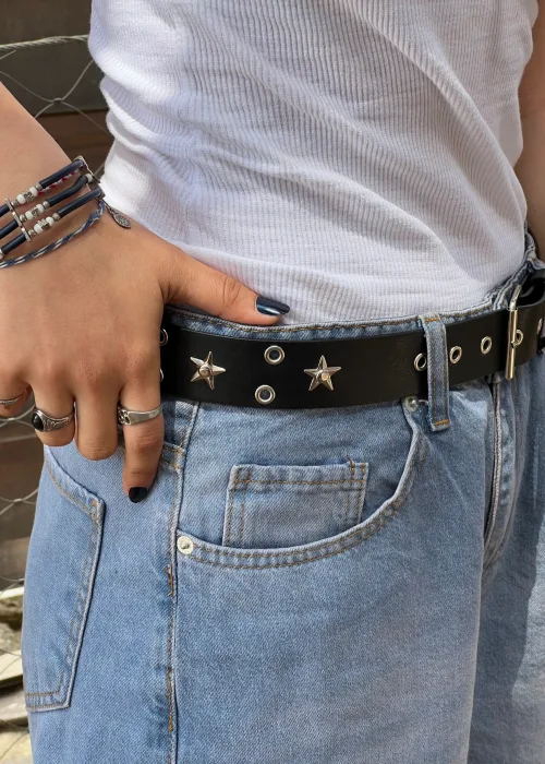 Siyah Yıldız Detaylı Kuş Gözlü Kemer