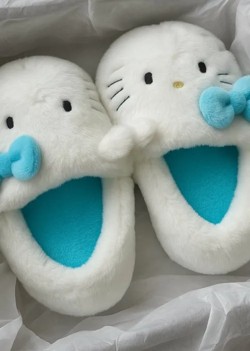 Turkuaz Hello Kitty Yumuşak Tüylü Peluş Panduf Terlik