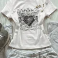 Beyaz Gotik Heart Harajuku Y2K Kısa Kollu Crop