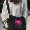 Siyah Pembe Örümcek Spiderman Baskılı Unisex Askılı Postacı Çanta