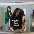 Siyah Warning This Bitch Baskılı Crop