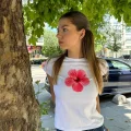 Pembe Çiçek Baskılı T-shirt