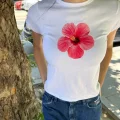 Pembe Çiçek Baskılı T-shirt