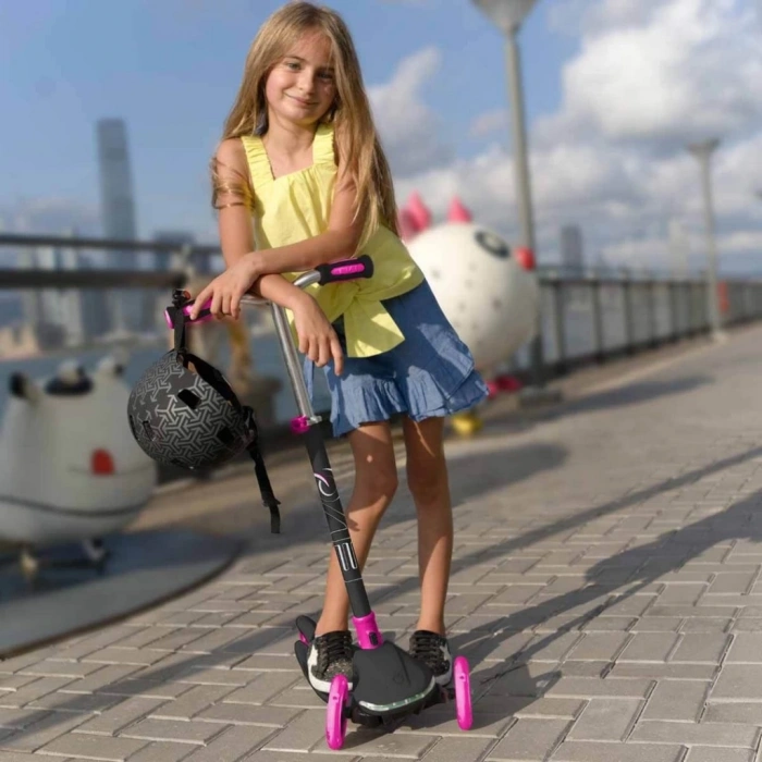 3 Tekerlekli Katlanabilir Illuminate Işıklı Pembe Scooter