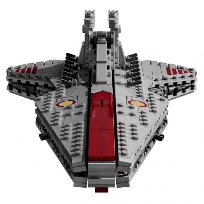 75441 Star Wars Venator-Class Attack Cruiser 643 parça +18 yaş