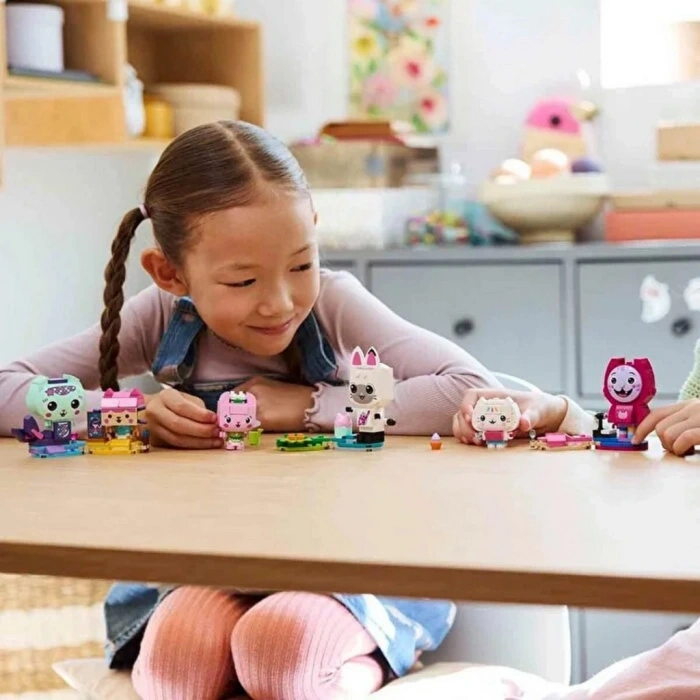 Gabby’s Dollhouse Gabby’nin Parçalarla İnşa Edilen Kedi Arkadaşları 11215