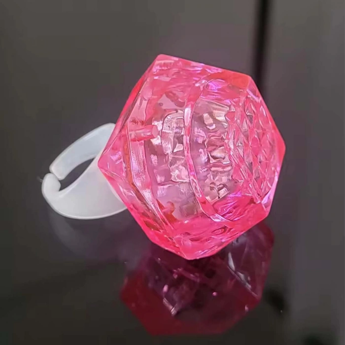 Kristal Tasarımlı Led Glow Işıklı 3 Modlu Pembe Yüzük 3.5 x 5 cm (5148)