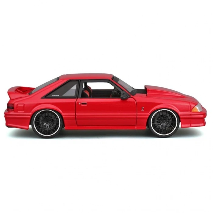 NessiWorld 32549 1:24 1993 Ford Mustang SVT Cobra Model Araba -Necotoys