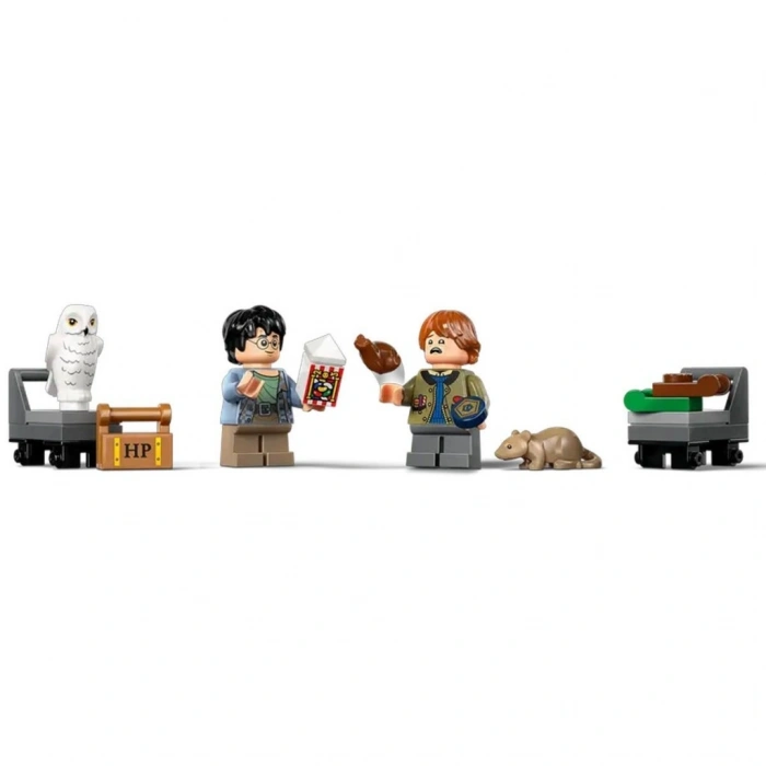 Timion 76450   Harry Potter - Kitaplık Dekoru: Hogwarts Ekspresi 832 parça +10 yaş