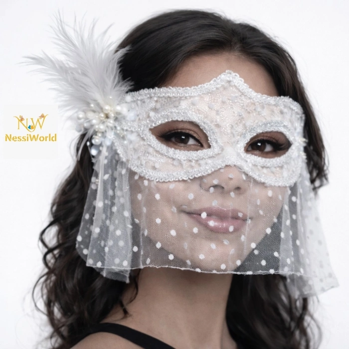 Timion Beyaz Dantel Tüllü Peçeli Parti Maskesi – Tüylü İnci Detaylı