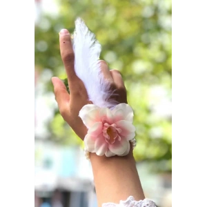 Bride to be Nedime Gelin Bilekliği Tüy ve İnci Boncuk Detaylı Somon Renkli Bekarlığa Veda Partisi Bilekliği 10 Adet (5148)