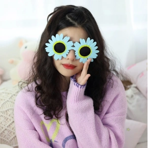 Mavi Renk Papatya Şekilli Parti Gözlüğü 18x10cm