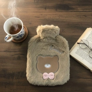 Timion Papyonlu Ayıcıklı Kahverengi Figürlü Peluş Sıcak Su Torbası 1 Lt – Yumuşak Kılıf, Uzun Süre Sıcak Tutan Termal Su Torbası (5148)