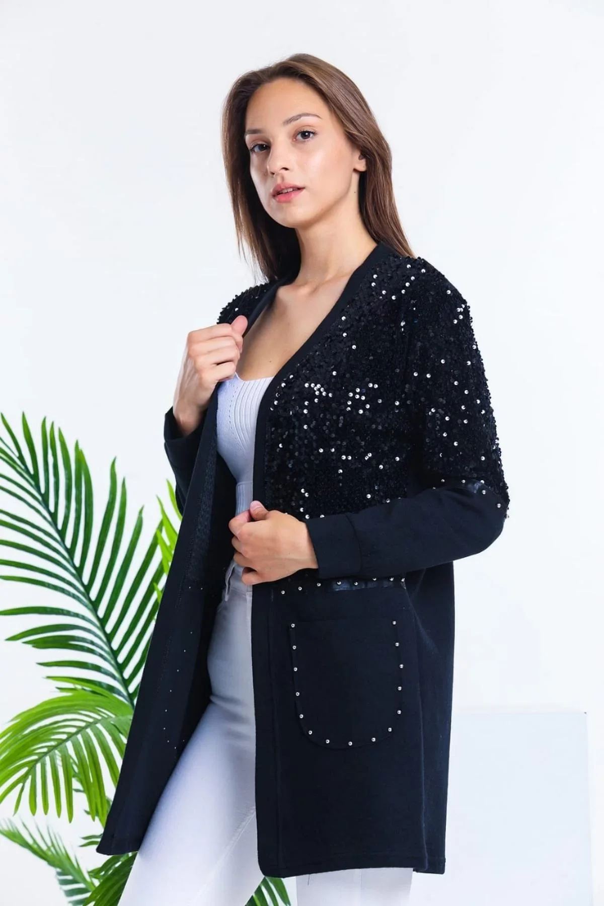 Kadın Siyah Pulpayet Ve İnci Detaylı Selanik Kumaş Ceket