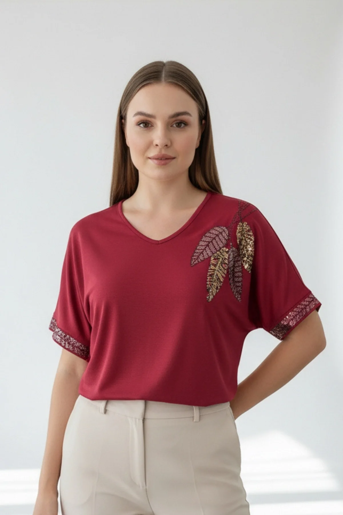 Kadın BORDO V Vaka Göğsü 3 Yaprak Kırıistal Taşlı Likralı Kısa Kol Bluz