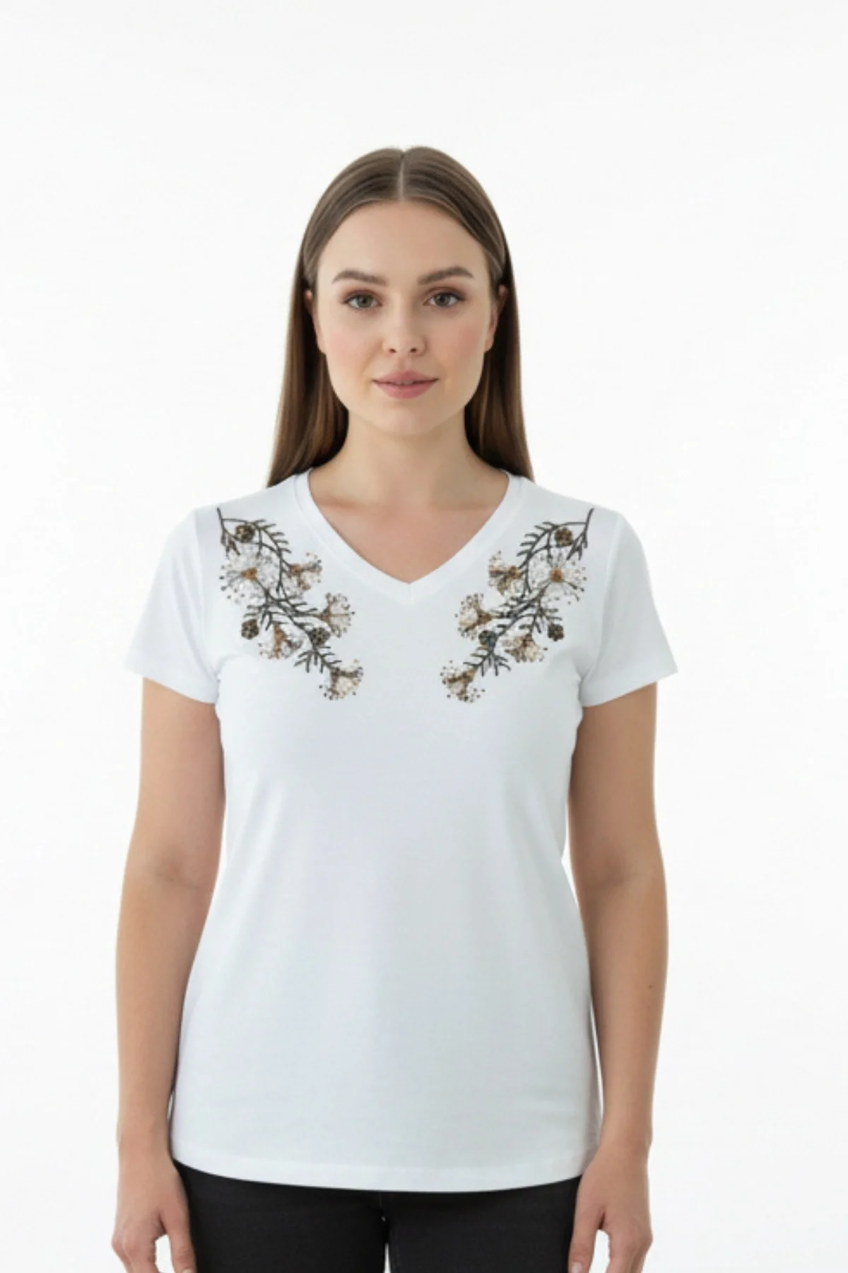 Kadın BEYAZ V Yaka İki Omzu Çiçek İşlemeli % 100 Pamuk Penye Kumaş Kısa Kol Bluz