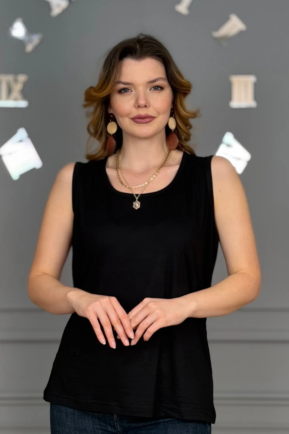 Kadın SİYAH U Yaka Kalın Askılı Likralı Pamuk Viskon Penye Bluz.