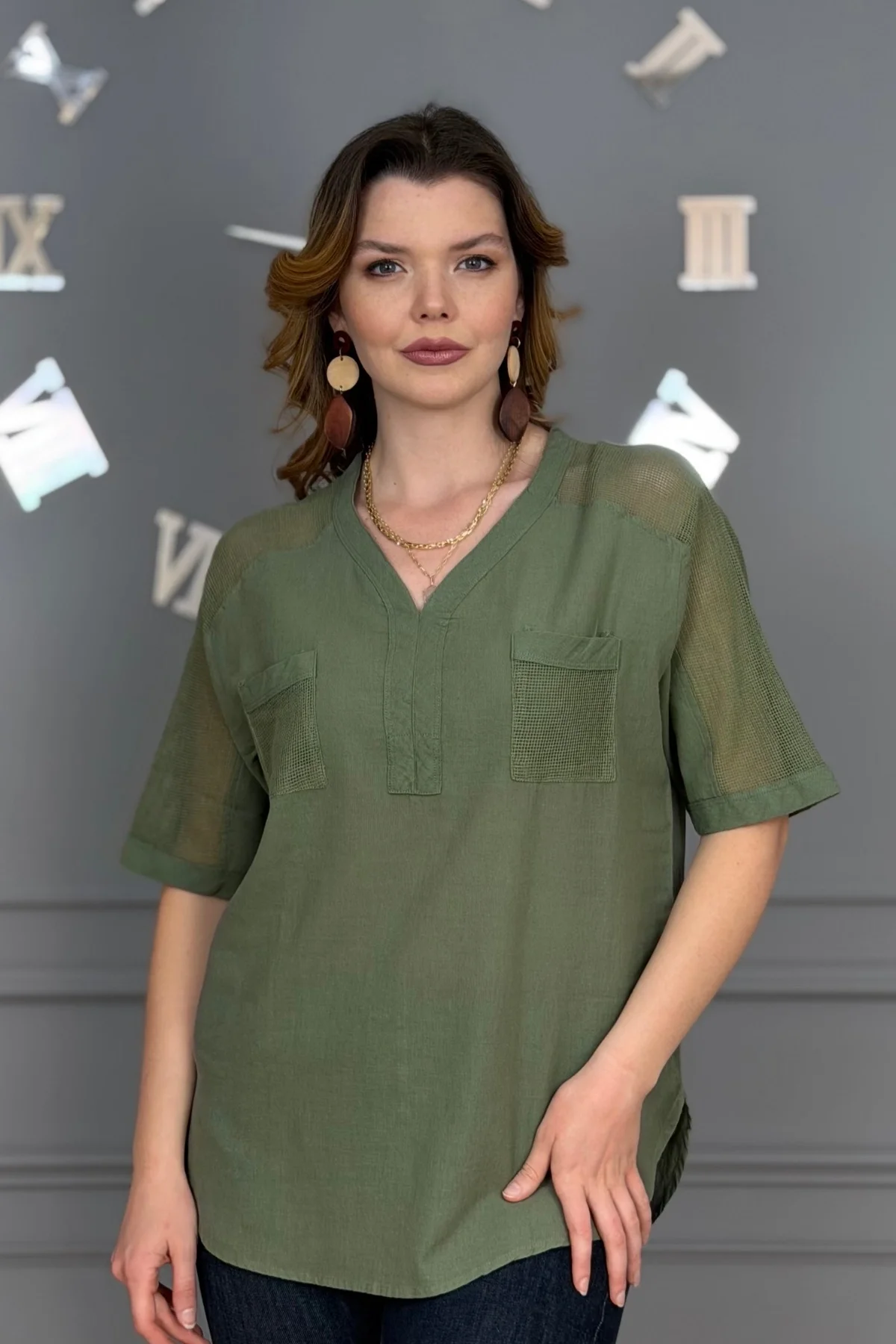 Kadın HAKİ YEŞİL  Yıkamalı Organik Pamuk Keten Kumaş Omuz Ve Cebi File Detaylı Dirsek Kol TUNİK Gömlek