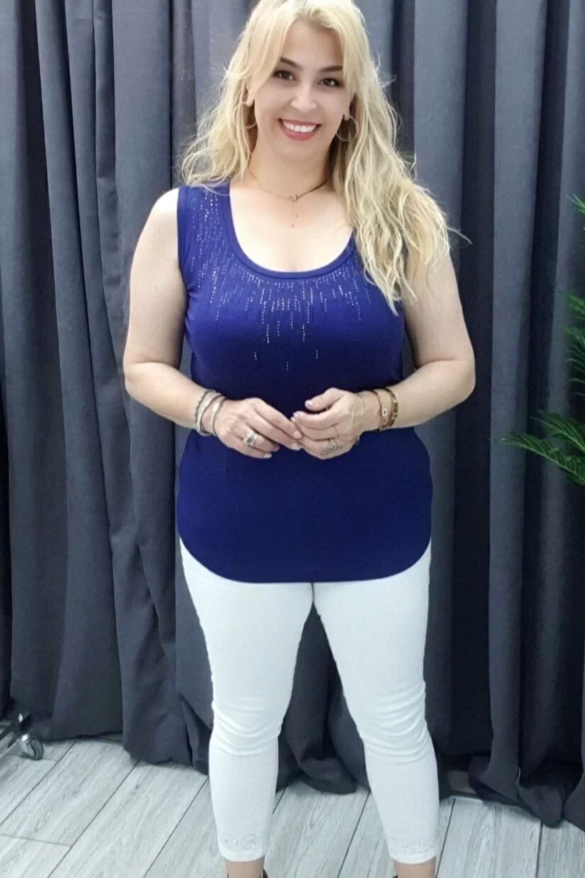 Kadın Lacivert Bisiklet Yaka Büyük Beden Yakası Taş İşlemeli Likralı Buluz